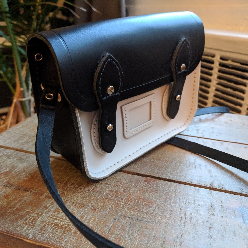 B&W Cambridge Satchel Co Tiny